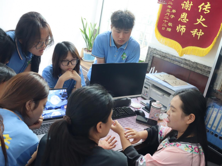 苗乡问药传薪火3.png
