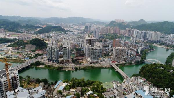 俯瞰铜仁 (3).jpg