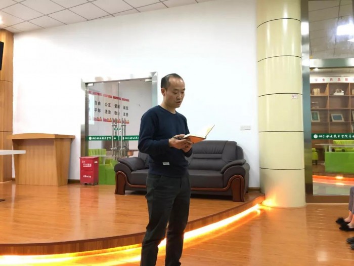 微信图片_20190326224636.jpg