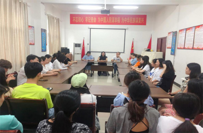 在江西鹰潭实习点了解学生实习工作、生活.png