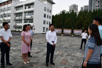 市委副书记、市长皮贵怀看望慰问我院优秀教师代表顾昌华、杨军雄