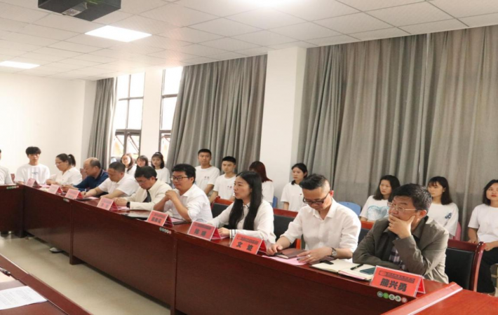 0506五美大学生座谈会16.png