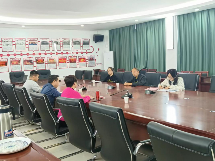 学院党委委员、统战部部长、工会主席强寿荣 到经济与管理学院开