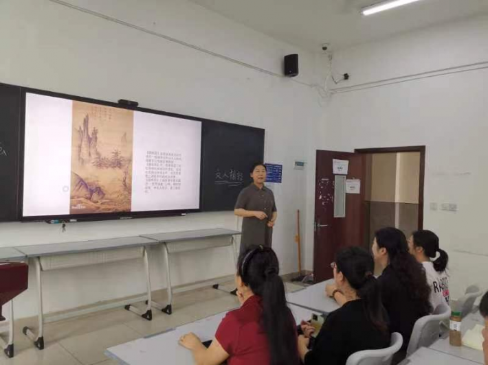 人文学院开展教学督导员公开课观摩活动
