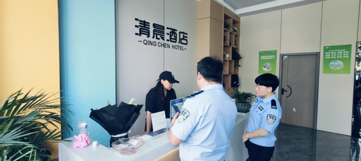 铜仁职业技术学院 携手属地公安机关开展校园周边综合治理