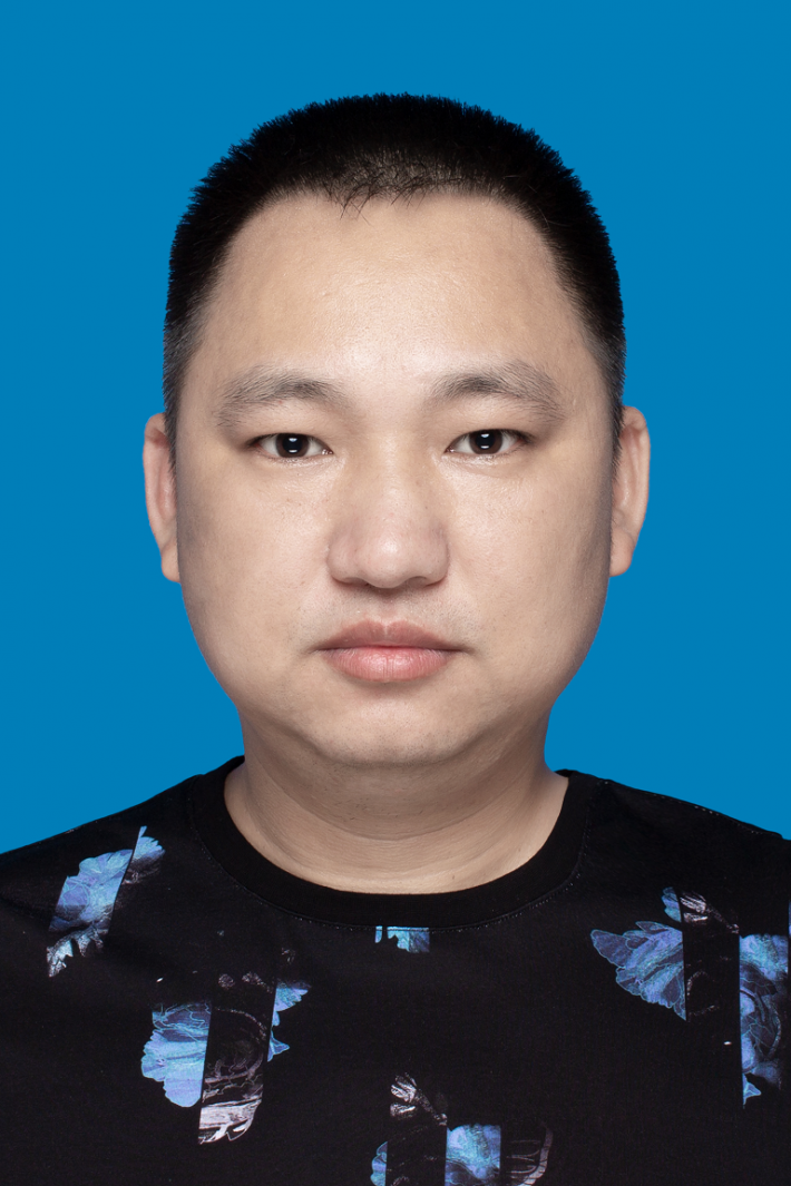 陈英  高级实验师