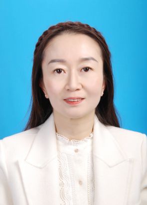 王芳