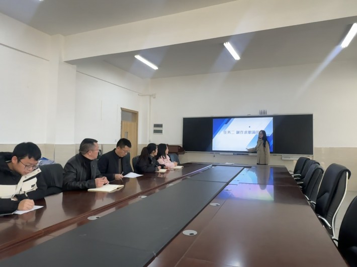 信息工程学院举办2025年高校教师资格证教学能力测试...