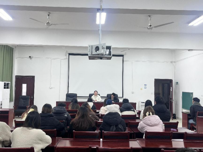 2025年春季学期经济与管理学院团总支学生会召开首次会议