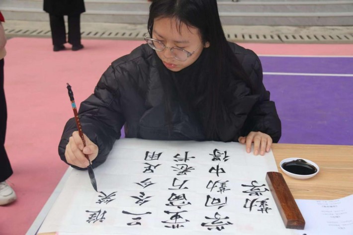 图片2.jpg