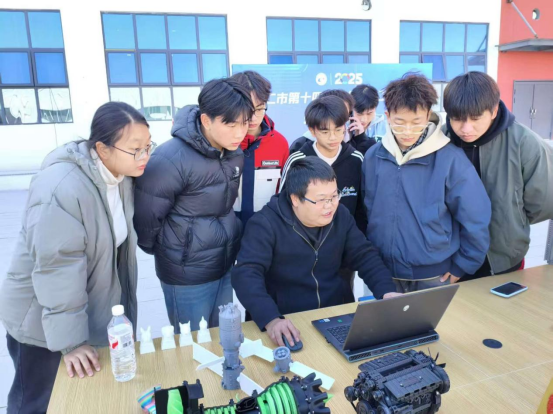 机电创新工作室开展2025年技能展示活动