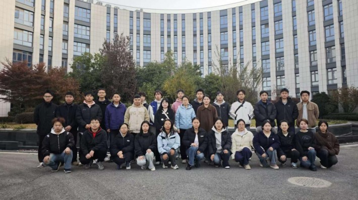 农学院教师赴上海新农科技股份有限公司访企拓岗