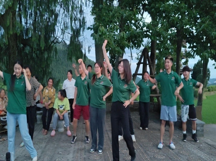 坝坝晚会3.png