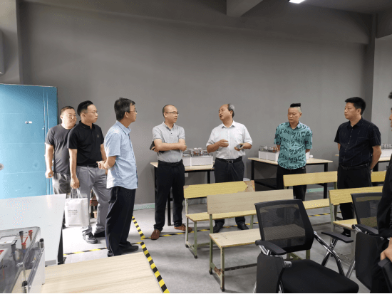 广东盛达教育投资集团到我院考察交流397.png